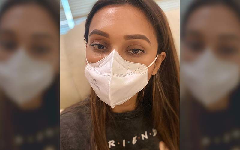 Mimi Chakraborty Teaches How To Mask At Home, Shares Video On Instagram