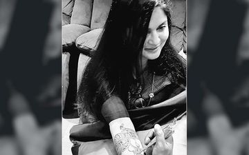Rafiath Rashid Mithila Flaunts Her Painting Skill During Self-Quarantine Time