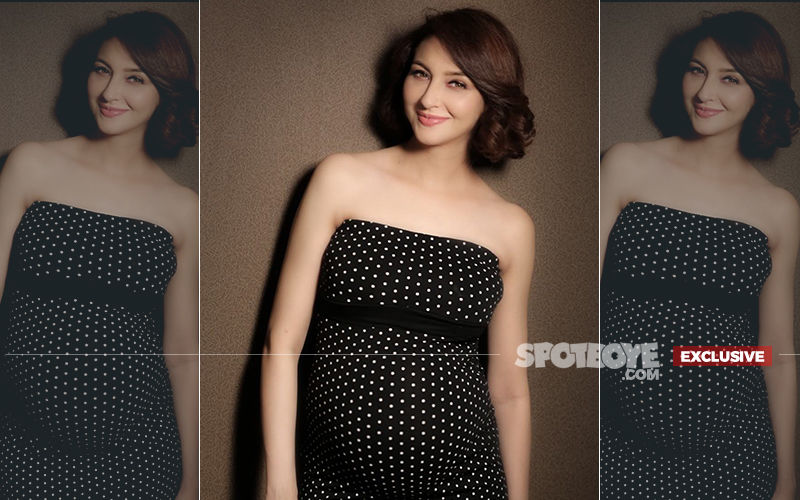 Bhabi Ji Ghar Par Hain Actress Saumya Tandon Blessed With A Baby Boy