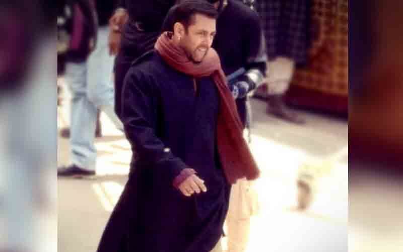 Salman Develops Severe Earache Due To Kashmirs Nippy Weather