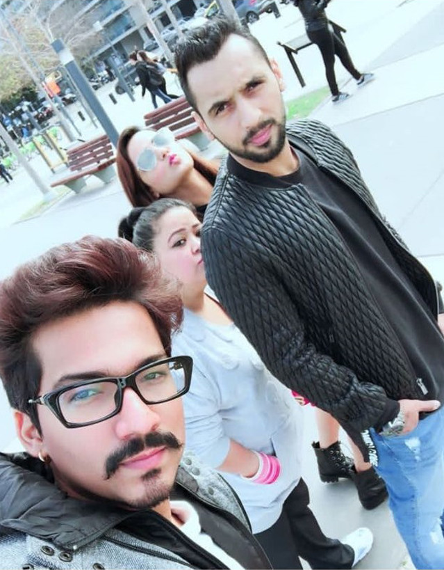 bharti singh with harsh limbachiyaa and jasmin bhasin