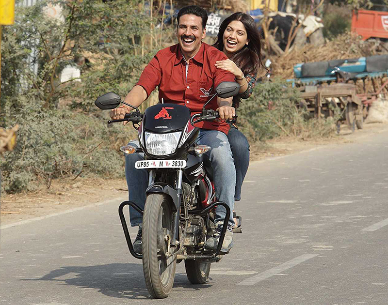 bhumi pednekar akshay kumar in toilet ek prem katha