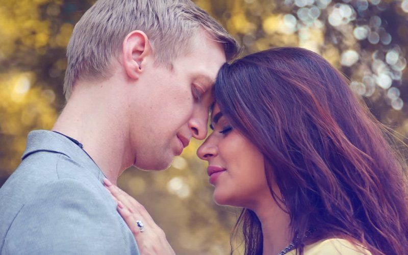 Aashka Goradia & Brent Goble’s PRE-WEDDING Music VIDEO Is A Must Watch