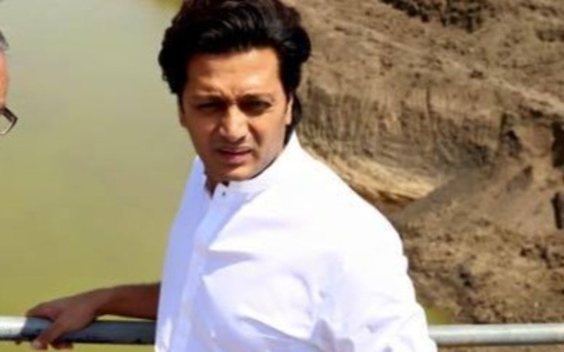 Riteish donates Rs 25 lakh for drought relief in Latur