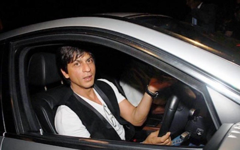 Shah Rukh finds the perfect parking spot