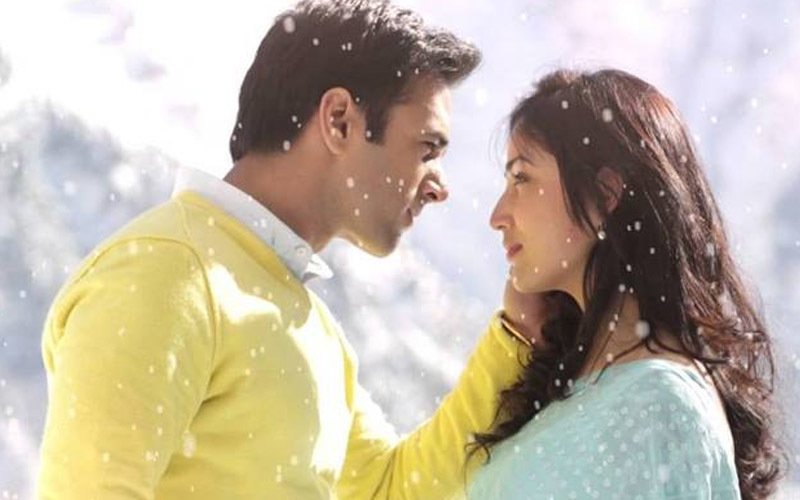 Sanam Re new song rides high on locales