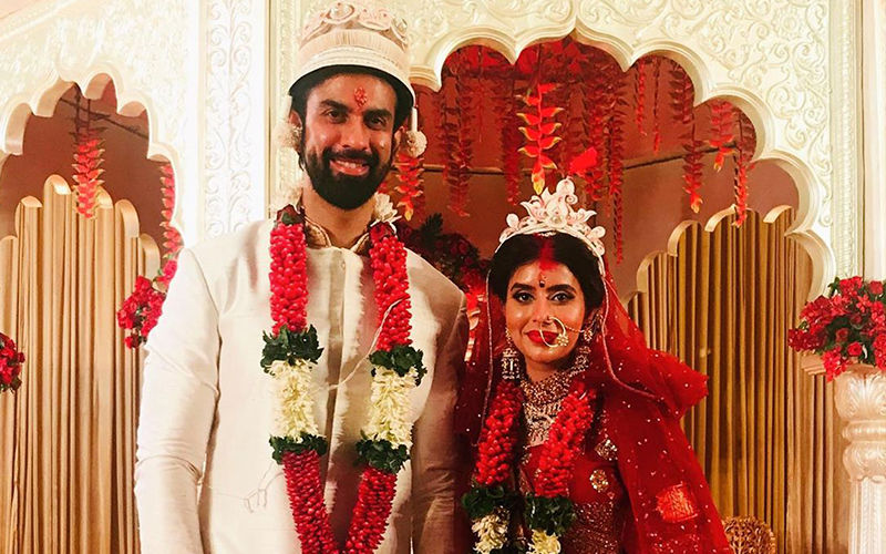 Sushmita Sen's Brother Rajeev Sen And Charu Asopa Are Now Man And Wife- Watch Pheras Video
