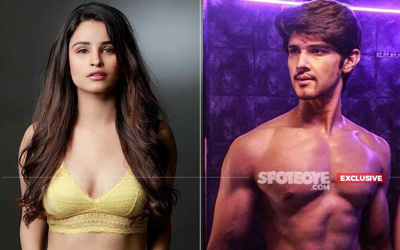 Chetna Pande-Rohan Mehra Of Class Of 2020 Had Their First Kiss In College,  DEETS INSIDE-