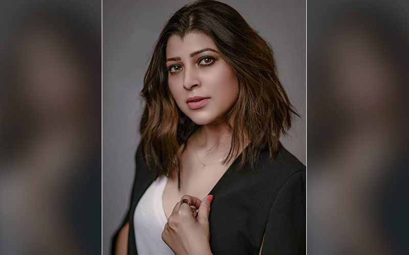 800px x 500px - Christmas 2019: Catch Tejaswini Pandit's Fun Jingle Bell Song In Her New  Instagram Video
