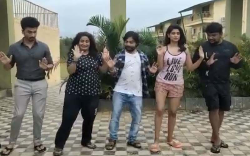 Catch The Cast Of Majhya Navryachi Bayko Promoting The New TV Show Ladachi Lek Ga