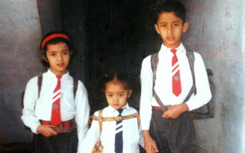 Can You Guess The Cute School Kid In This Pic? Hint: He Is A TV Heartthrob