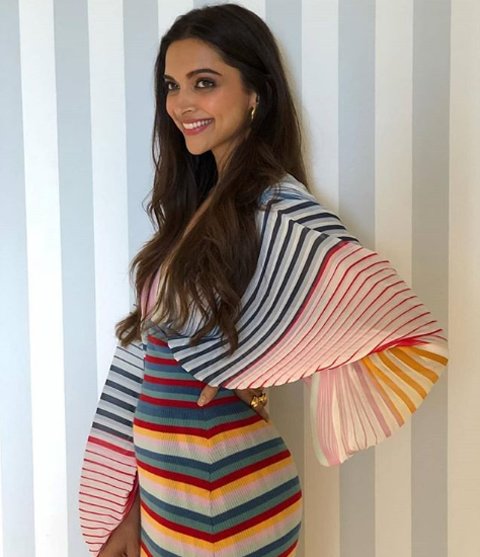 deepika padukone poses for the shutterbugs