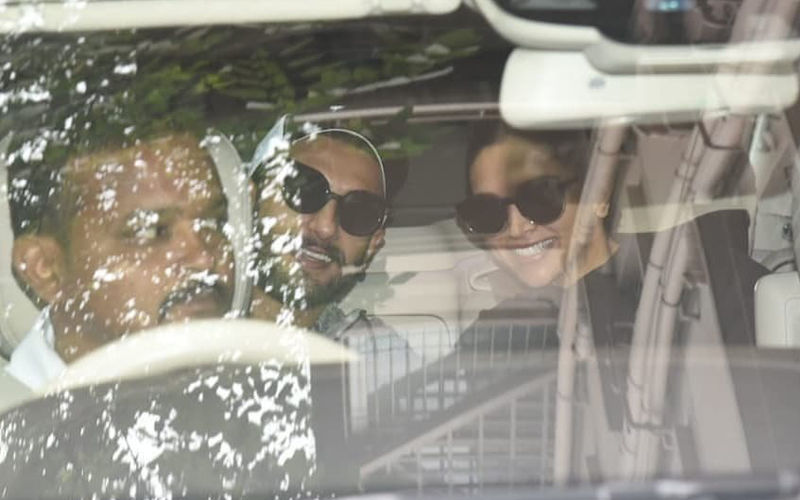 Deepika Padukone-Ranveer Singh Leave For Bengaluru Reception Venue And We Are An Excited Bunch Already