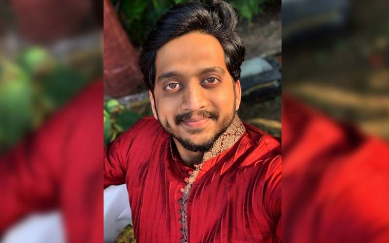 Amey Wagh Turns To Adventure Sports As He Paraglides In The Mountains
