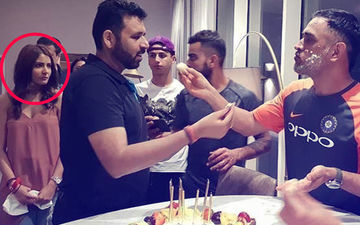 धोनी के जन्मदिन पर पहुंची अनुष्का शर्मा को देख आखिर क्यों लोग करने लगे उन्हें ट्रोल