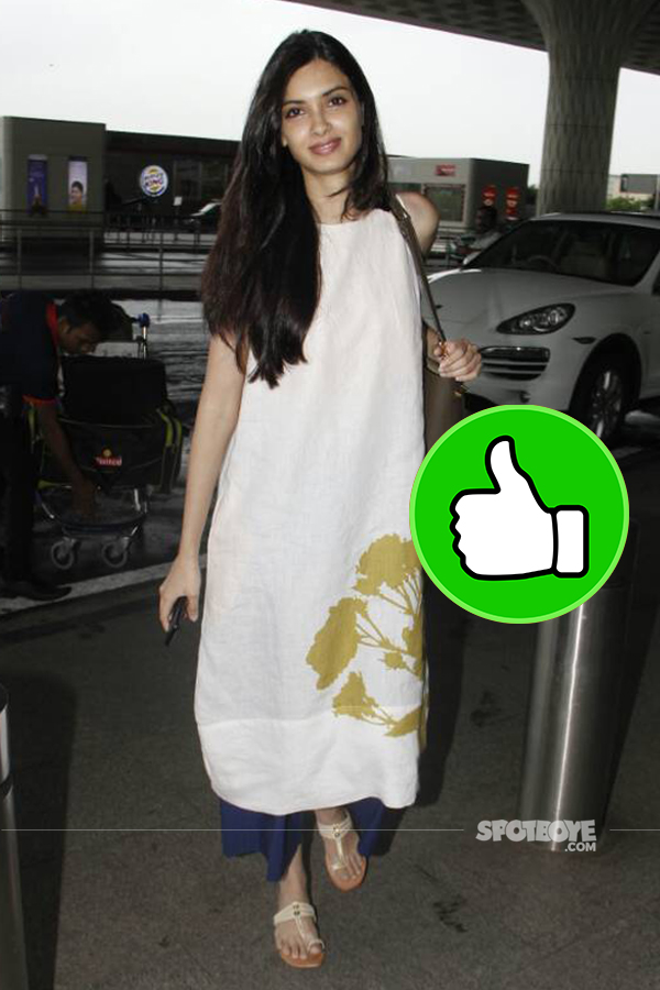 diana penty snapped at the mumbai airport