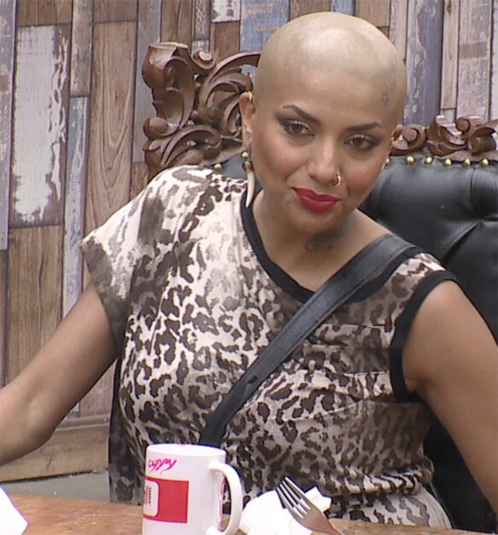 diandra soares goes bald on bigg boss season 11