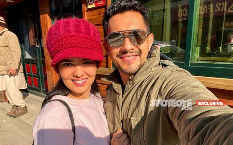 Valentine's Day 2021: Aditya Narayan Creates A Love Song For His Wife, Says He Will Cuddle With Shweta In Bed At Night While Watching Casablanca - EXCLUSIVE