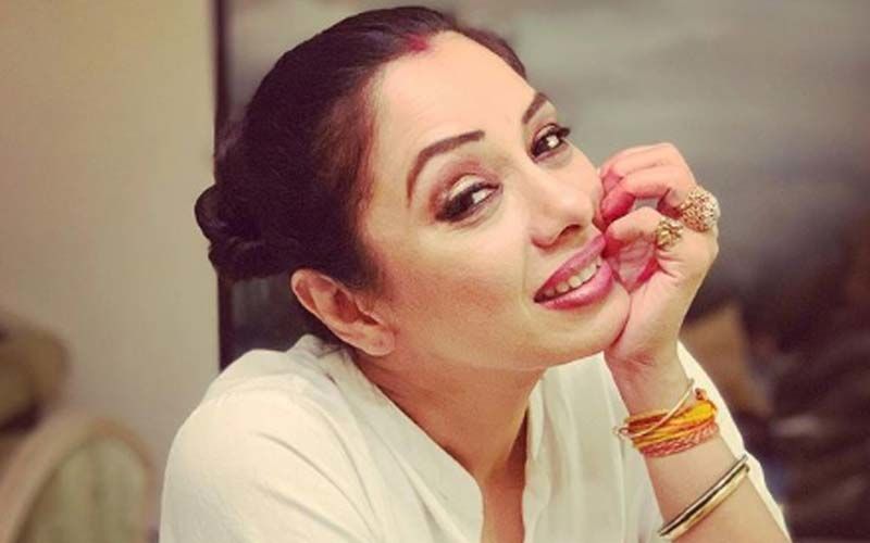 Rupali Ganguly AKA Anupamaa Shares Pics In Glamorous Avatar; Fans Wonder If Her Makeover Is For The Show
