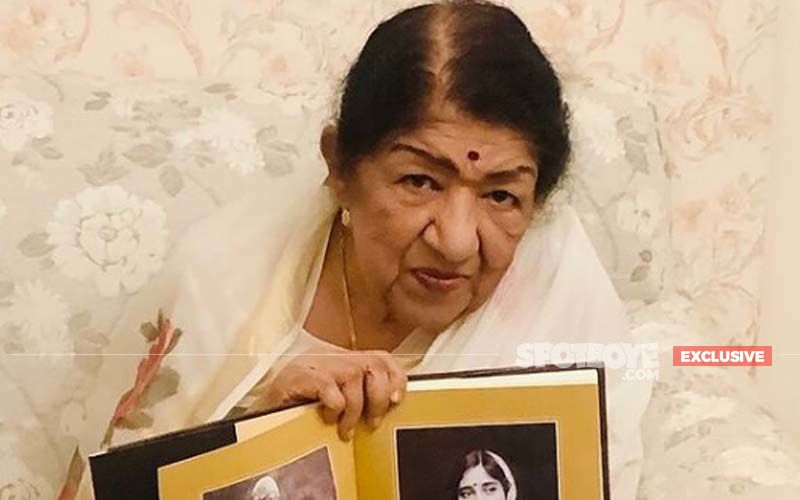 Lata Mangeshkar Reveals Pandit Jawaharlal Nehru Called Her And Said 'Mere Aankhon Main Paani Aa Gaya' After Hearing Ae Mere Watan Ke Logon-EXCLUSIVE