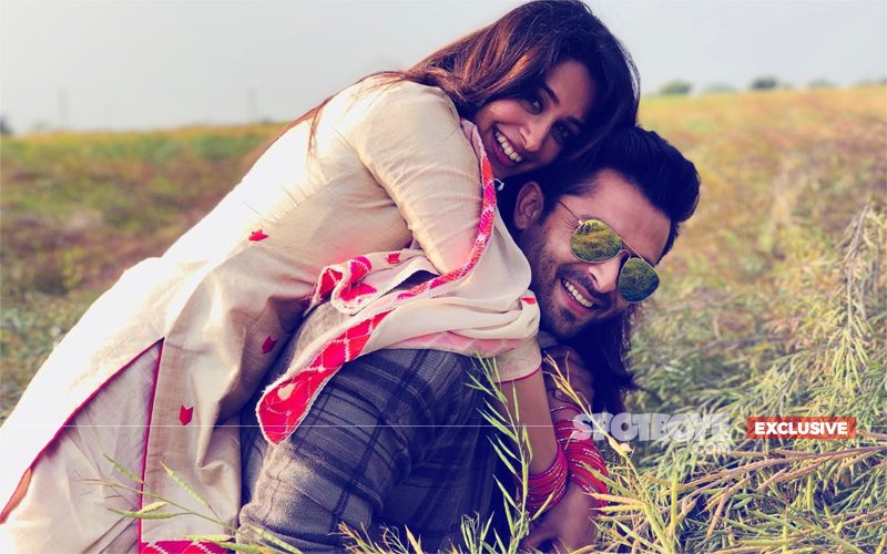 Dipika Kakar & Shoaib Ibrahim Get Hot & Romantic, 2 Days Before Marriage