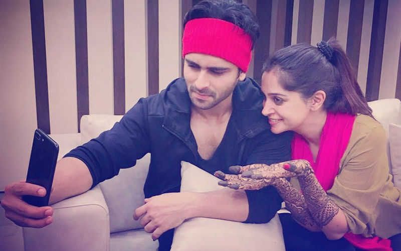 Video: Dipika Kakar Applies Mehendi For Eid & Shoaib Ibrahim Just Can't Get Over It!