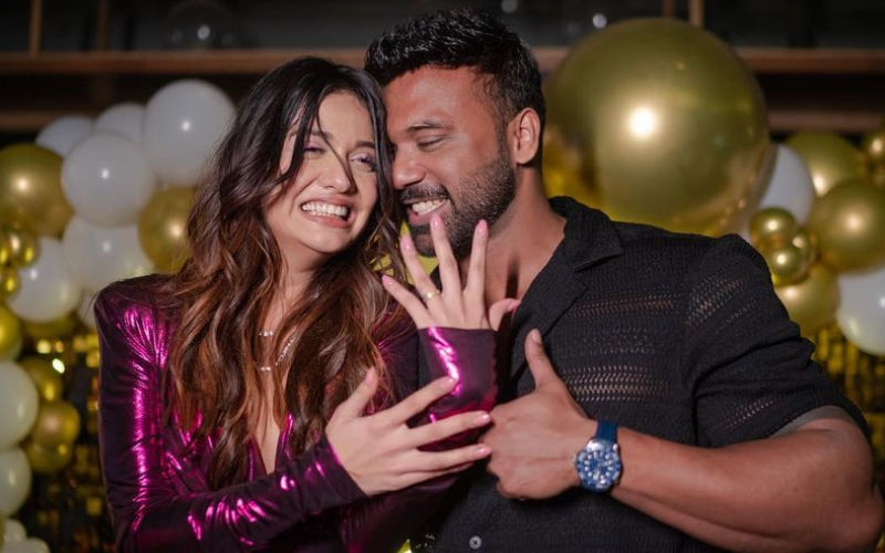 Divya Agarwal-Apurva Padgaonkar Engagement PICS OUT: Latter PROPOSES The Bigg Boss OTT Winner During Her Birthday Celebrations