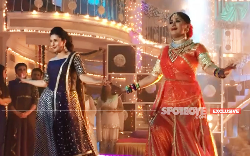 Divyanka Tripathi Does A Dance-Off With Sudha Chandran On Aaja Nach Le; Says, “I Was Very Scared”