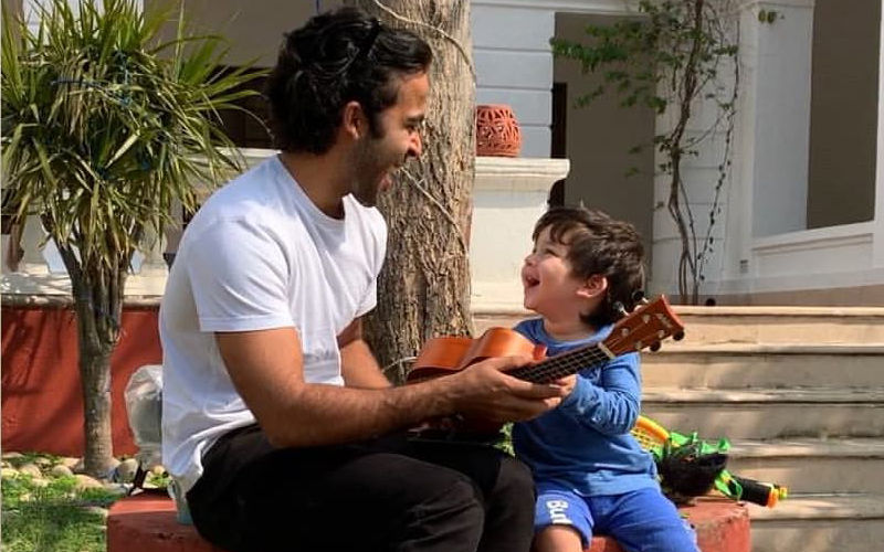 Taimur Ali Khan Plays The Ukulele And We Can’t Take Our Eyes Off Him-Watch Video!