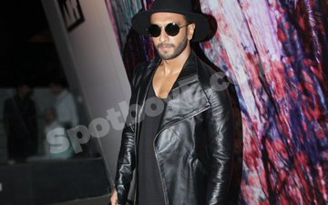 Ranveer Singh caught cheating!!!
