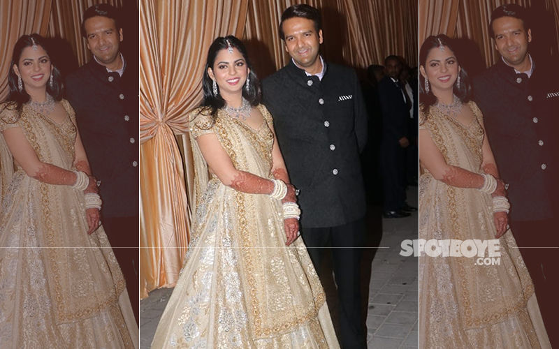 Naked Krishma Kapoor - Isha Ambani-Anand Piramal Wedding Reception: Here's The First Picture Of  The Newlyweds