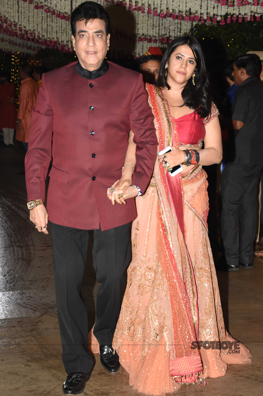 ekta kapoor with dad jeetendra at ambani ganpati celebration