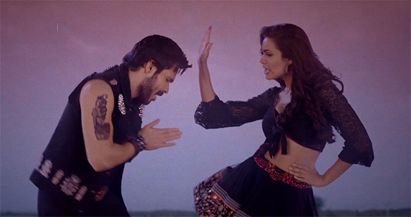 emraan hashmi and esha gupta in baadshaho song socha hai