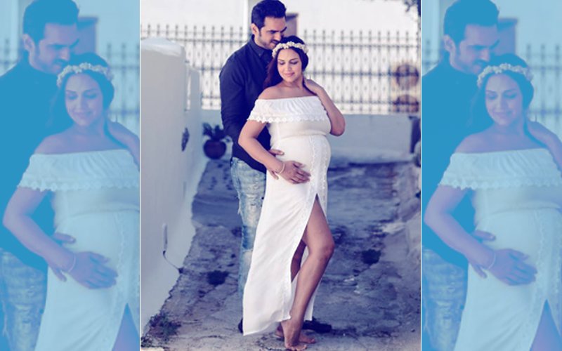Esha Deol Looks Like A Greek Goddess In Her Pregnancy Photo Shoot