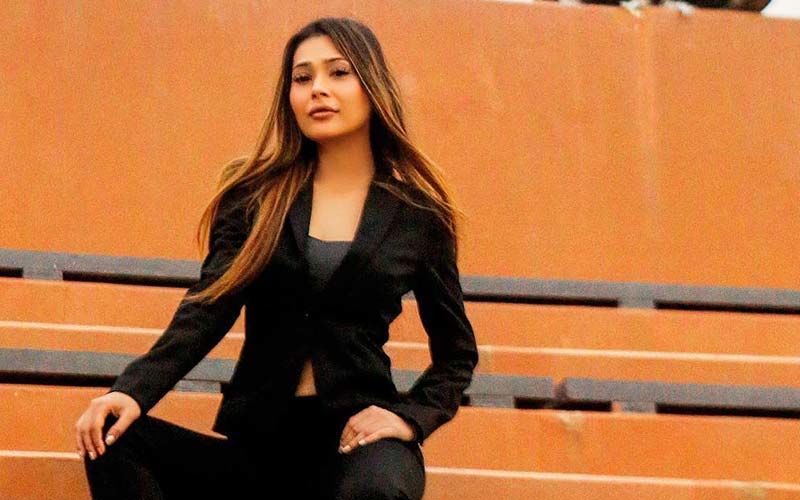 Bigg Boss Fame Sara Khan's Emotional Outburst After Opening Up On Lip Job Gone Awry, 'We Actors Also Deserve A Second Chance'