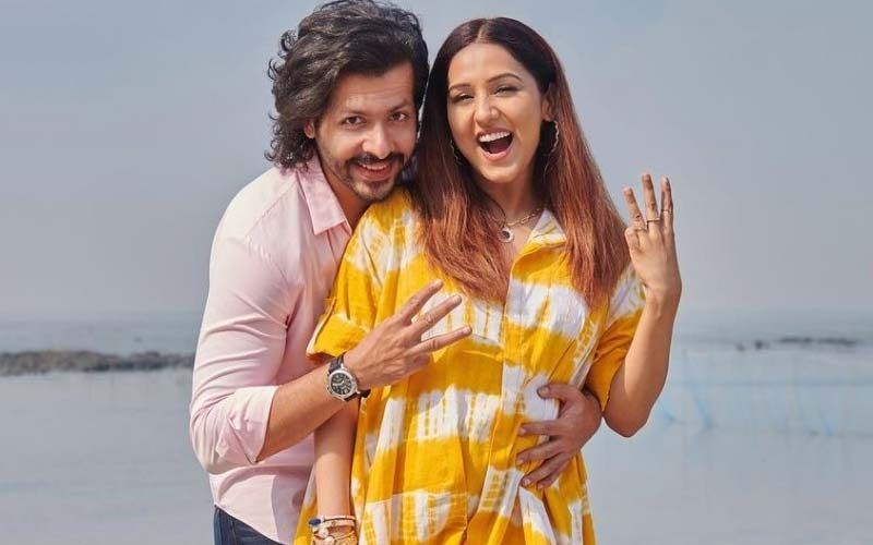 Singer Neeti Mohan Welcomes Baby Boy With Nihaar Pandya; Gauahar Khan, Harshdeep Kaur, Shakti Mohan Congratulate The Couple