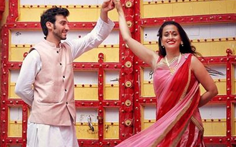 Finally, A Traditional Indian Wedding For Singer Shweta Pandit