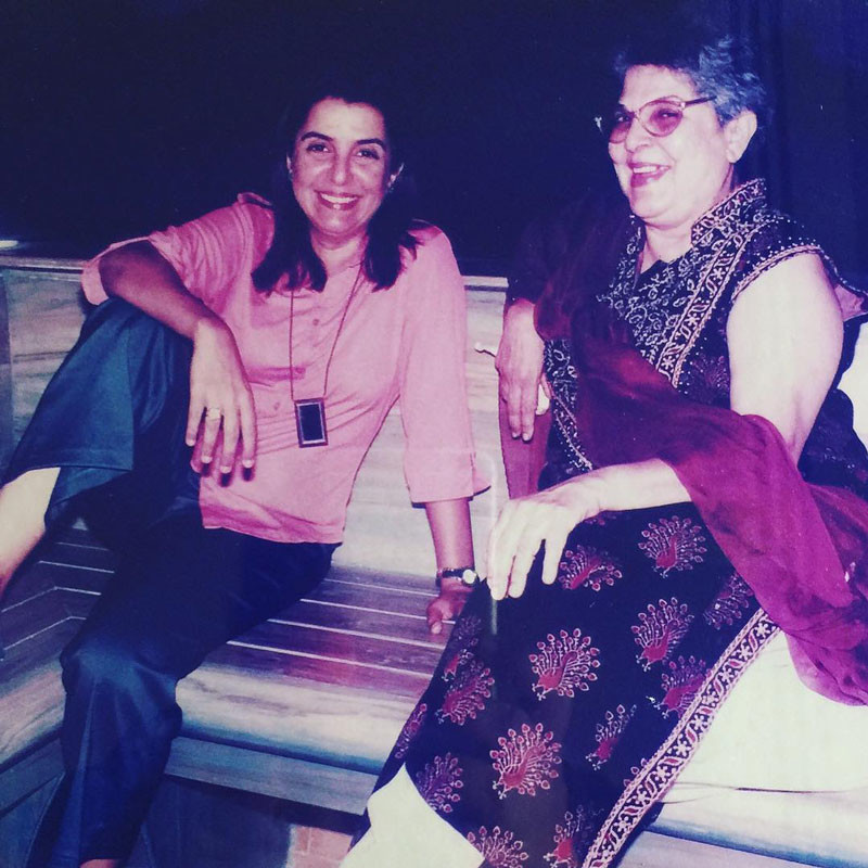 farah khan and mother menaka irani