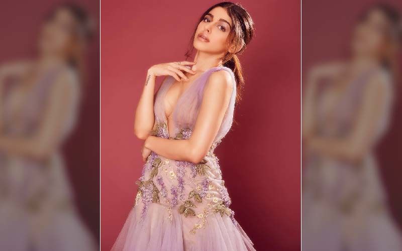 What So Special In Alaya's Rs 5 Lakh Worth  Asymmetric Sheer Gown, Deets Inside