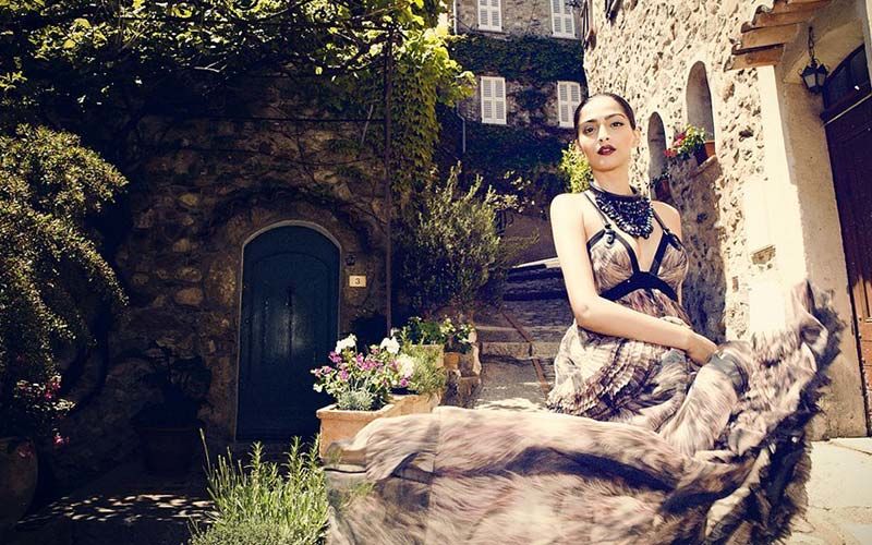 Sonam Kapoor’s Throwback Photoshoot Has VINTAGE Written All Over