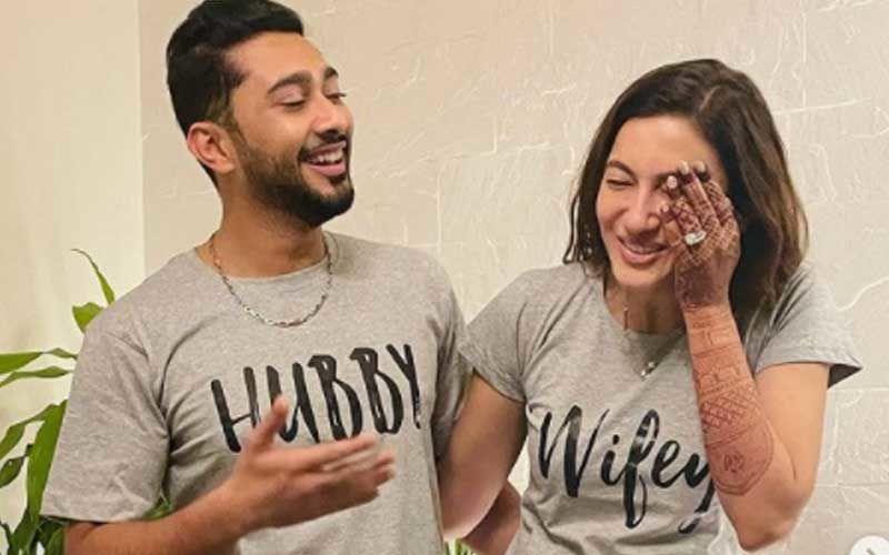 Gauahar Khan-Zaid Darbar Get Customised Masks For Their Wedding With Their Initials Embossed; New Bride Calls It ‘Amazing’