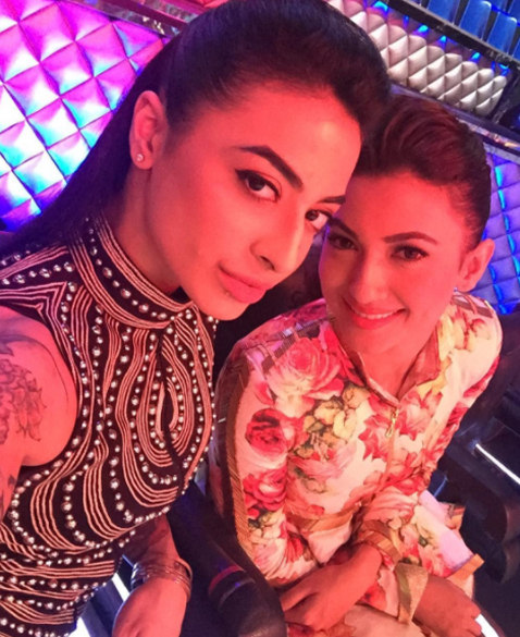 gauhar khan bani j