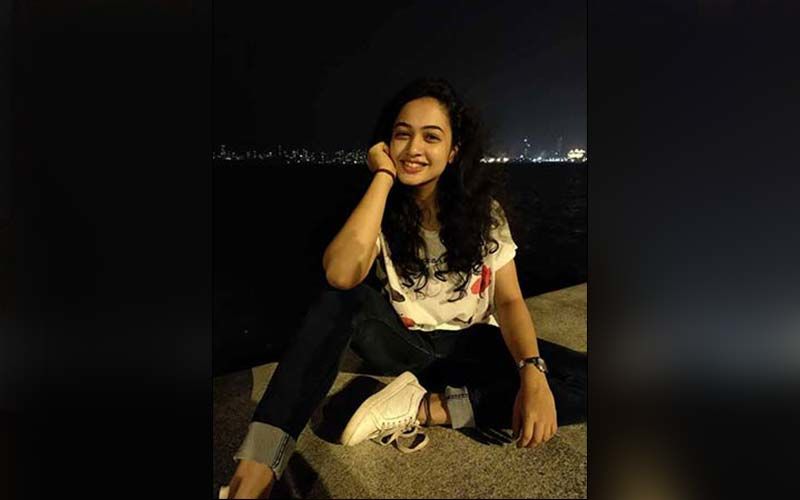 Budding Marathi TV Star Girija Prabhu Enjoys The Skyline Of Mumbai Shares Off-screen Moments With Fans