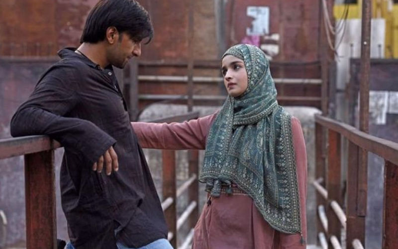 Ranveer Singh And Alia Bhatt's Gully Boy Official Entry For Oscars 2020: Netizens Pour in Congratulatory Messages For The Team