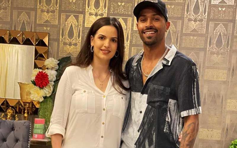 Hardik Pandya And Natasa Stankovic Step Out For A Dinner Date; Couple Looks Every Bit Stunning As They Pose Together
