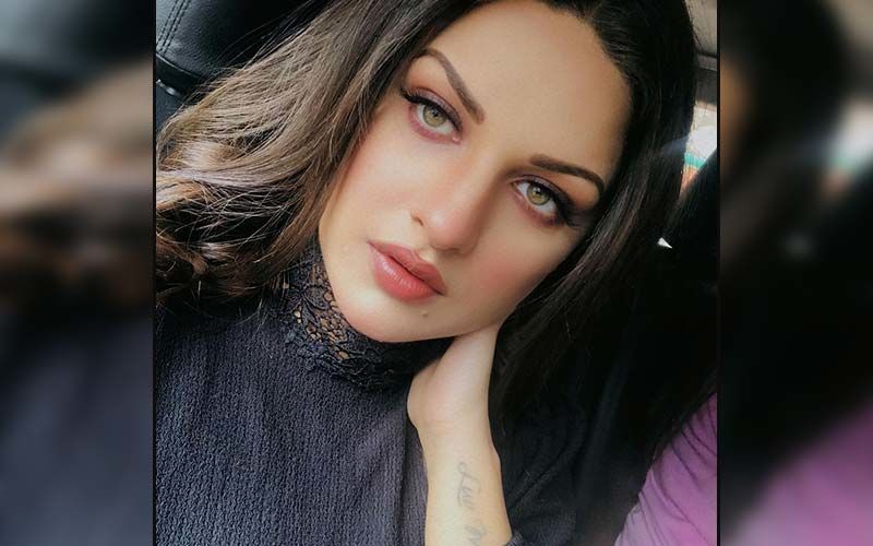 Himanshi Khurana Is All About Self-Love In Her Latest Pictures On Instagram; Catch The Pics Here