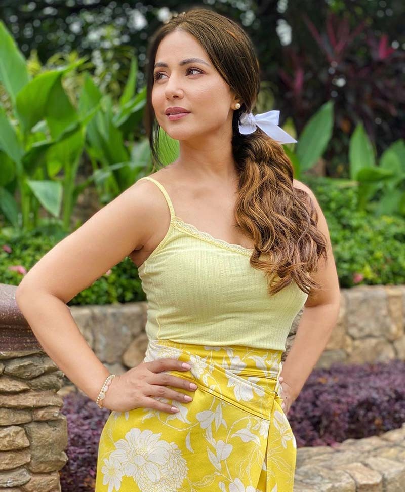Hina Khan Shines Bright in Her New Hair Style and One Shoulder Yellow  Outfit  HungryBoo