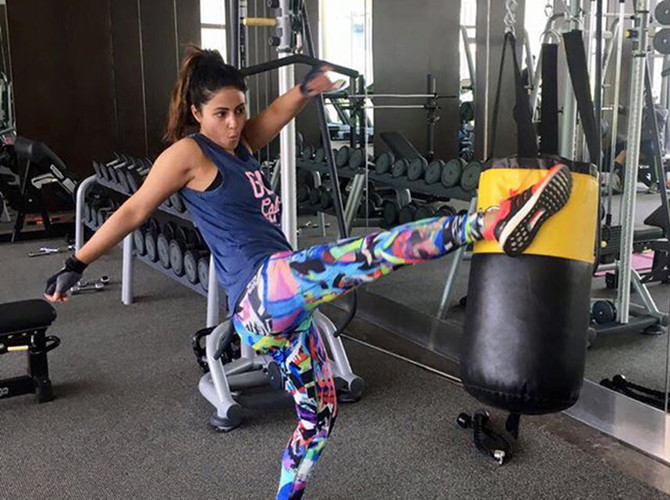 Hina khan In Gym