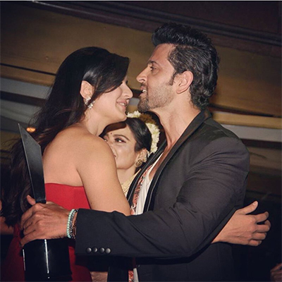 hrithik and katrina hugging each other