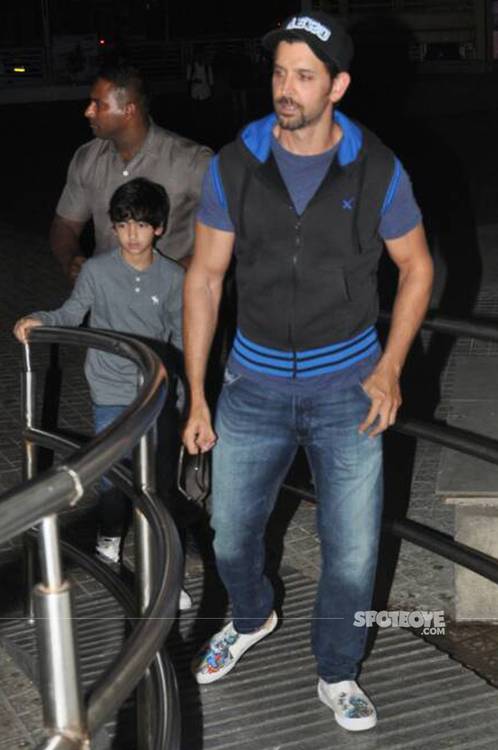 hrithik roshan with his kid at pvr juhu